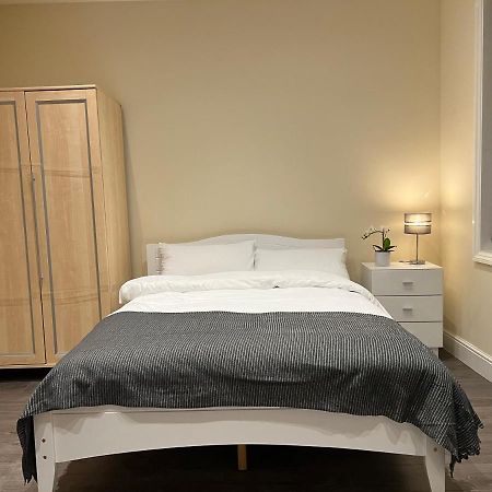 Beautiful Rooms Only Few Steps Away From Bruce Grove Tottenham Stadium Londyn Zewnętrze zdjęcie