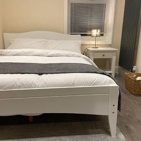 Beautiful Rooms Only Few Steps Away From Bruce Grove Tottenham Stadium Londyn Zewnętrze zdjęcie
